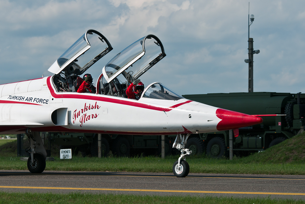 068_Kecskemet_Air Show_Turkish Stars na Northrop F-5.jpg